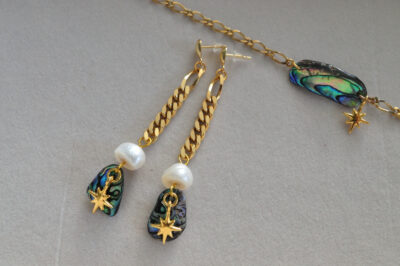 gold rainbow coloured abalone pearl star earrings and bracelet